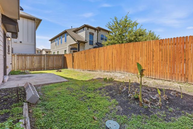 9510 Tanager WAY 111, Austin, TX 78748