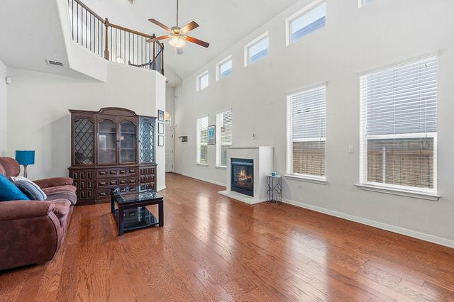 9510 Tanager WAY 111, Austin, TX 78748