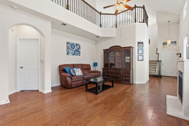 9510 Tanager WAY 111, Austin, TX 78748