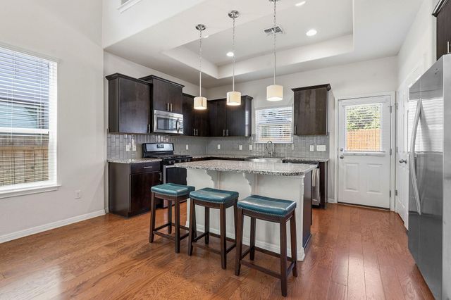 9510 Tanager WAY 111, Austin, TX 78748