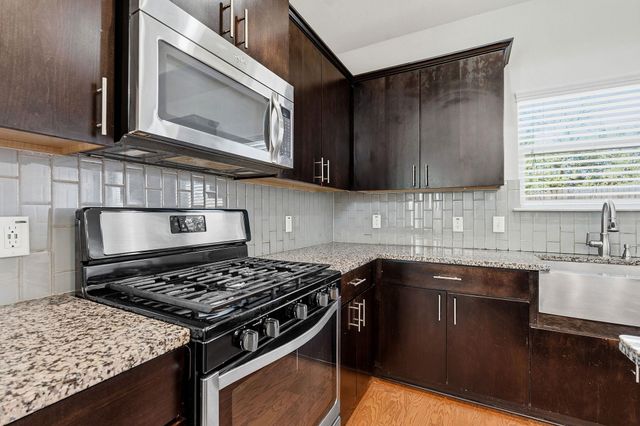 9510 Tanager WAY 111, Austin, TX 78748