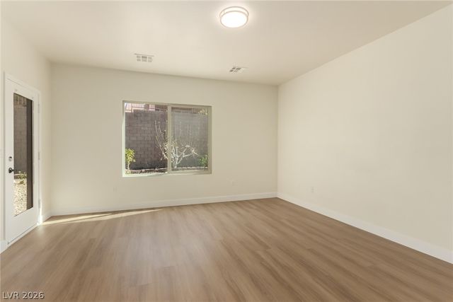 2372 Wood Village Drive, Henderson, NV 89044