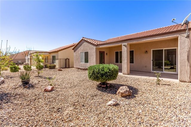 2372 Wood Village Drive, Henderson, NV 89044
