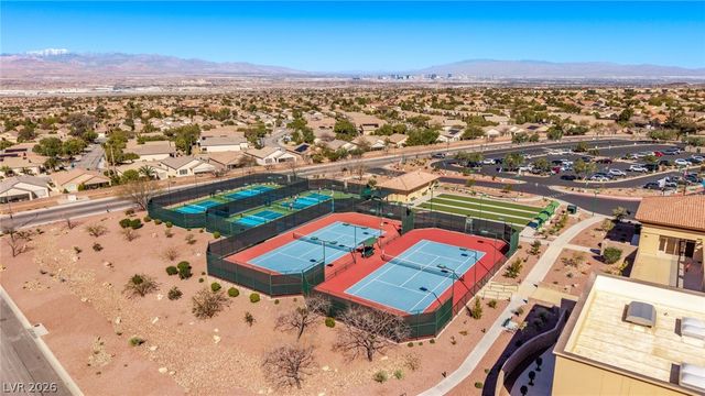 2372 Wood Village Drive, Henderson, NV 89044