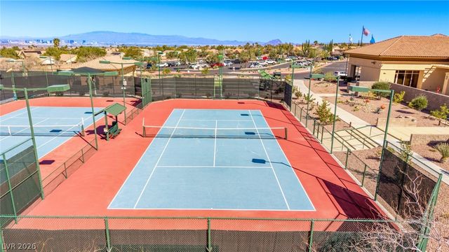 2372 Wood Village Drive, Henderson, NV 89044