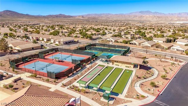 2372 Wood Village Drive, Henderson, NV 89044