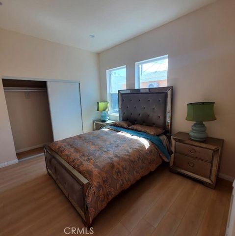 3765 Globe, Los Angeles, CA 90066