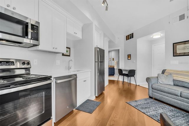 100 4TH AVENUE S 216, St Petersburg, FL 33701