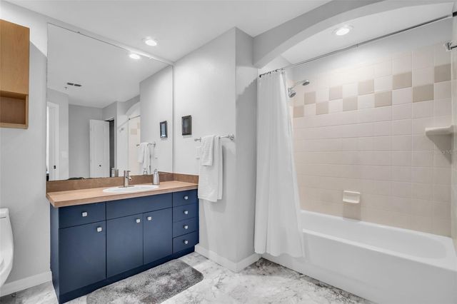 100 4TH AVENUE S 216, St Petersburg, FL 33701