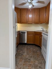 221 Rock F6, Norwood, MA 02062