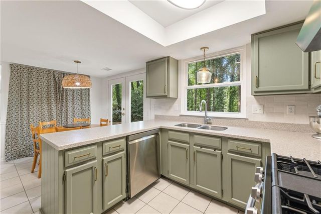 170 Laurel Mill Court, Roswell, GA 30076