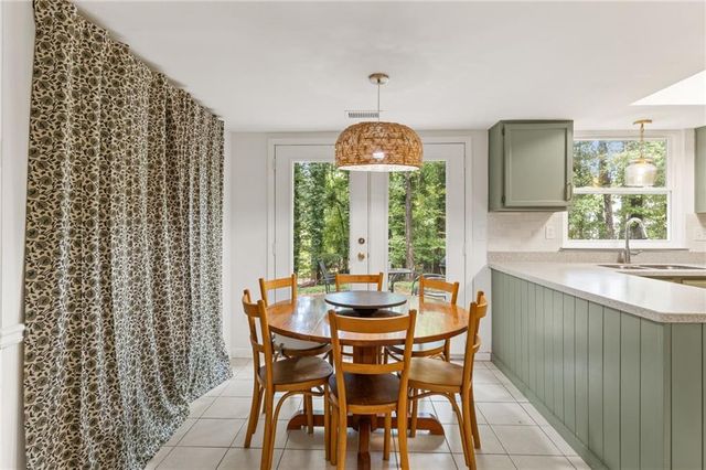 170 Laurel Mill Court, Roswell, GA 30076