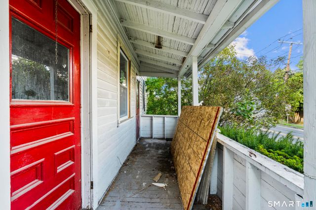 41 Old Farms Road, Avon, CT 06001