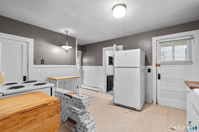 41 Old Farms Road, Avon, CT 06001