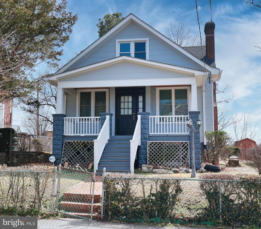 1009 CONGRESS ST SE, Washington, DC 20032