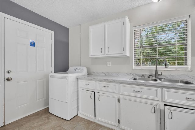 1454 HOWARD STREET, Groveland, FL 34736