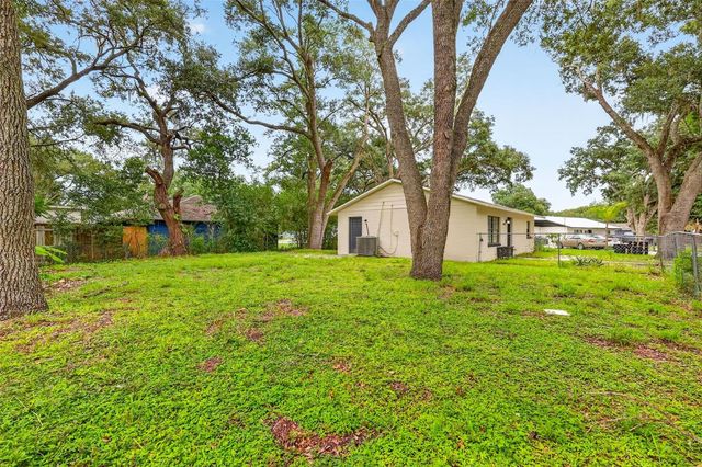 1454 HOWARD STREET, Groveland, FL 34736