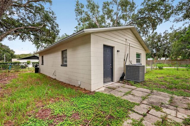 1454 HOWARD STREET, Groveland, FL 34736