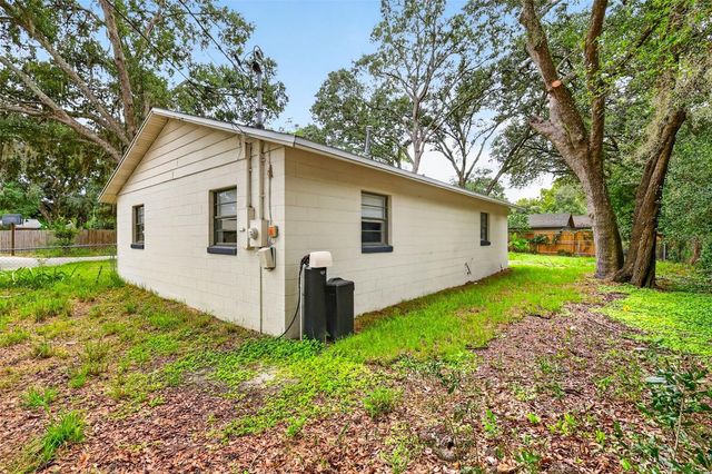 1454 HOWARD STREET, Groveland, FL 34736