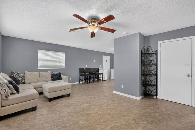 1454 HOWARD STREET, Groveland, FL 34736