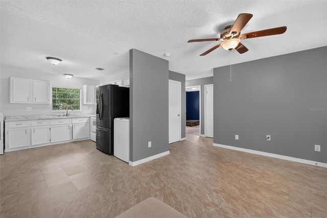 1454 HOWARD STREET, Groveland, FL 34736