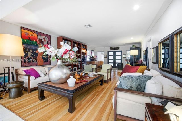 3730 Solana Rd, Miami, FL 33133