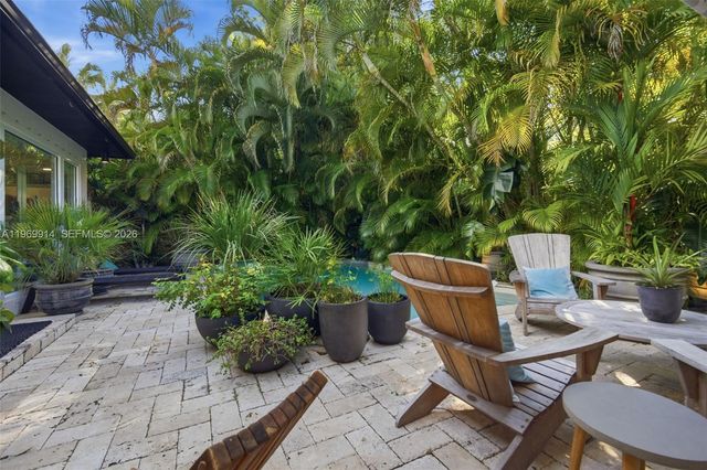 3730 Solana Rd, Miami, FL 33133