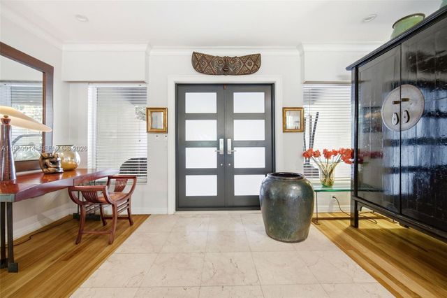 3730 Solana Rd, Miami, FL 33133