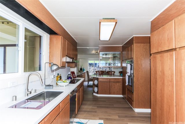 2490 Tantalus Drive, Honolulu, HI 96813