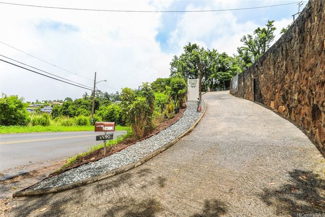 2490 Tantalus Drive, Honolulu, HI 96813