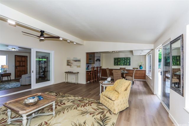 2490 Tantalus Drive, Honolulu, HI 96813