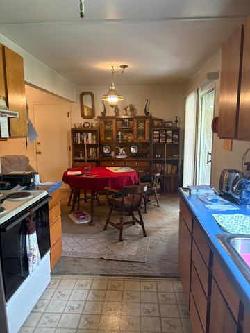 8513 Mariposa Ave, Citrus Heights, CA 95610