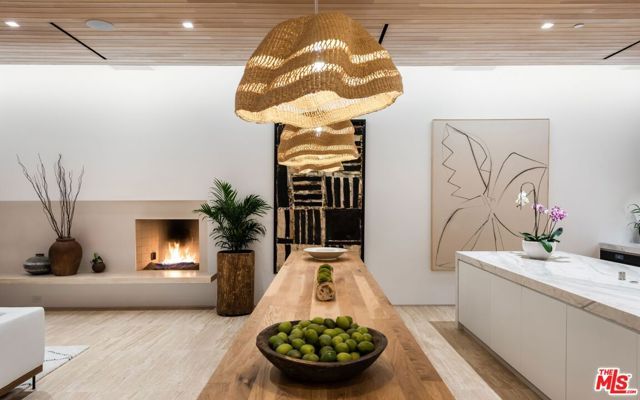 28837 Selfridge Drive, Malibu, CA 90265