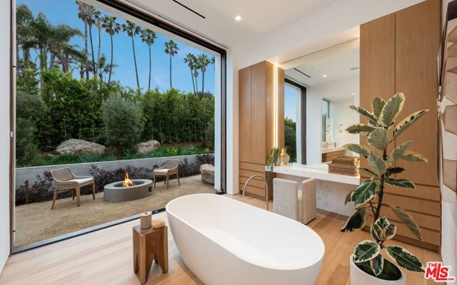 28837 Selfridge Drive, Malibu, CA 90265