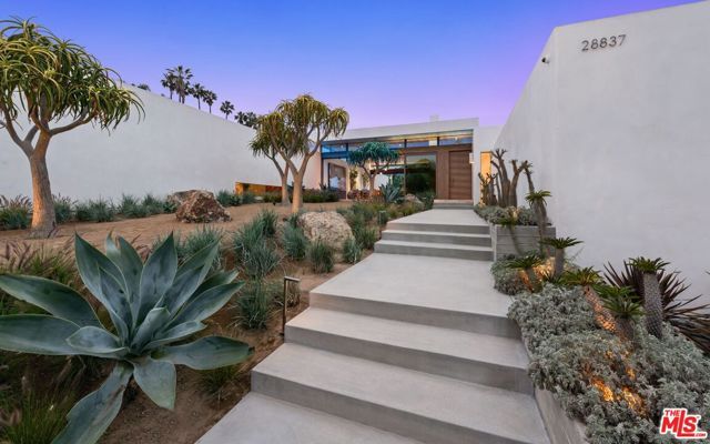 28837 Selfridge Drive, Malibu, CA 90265