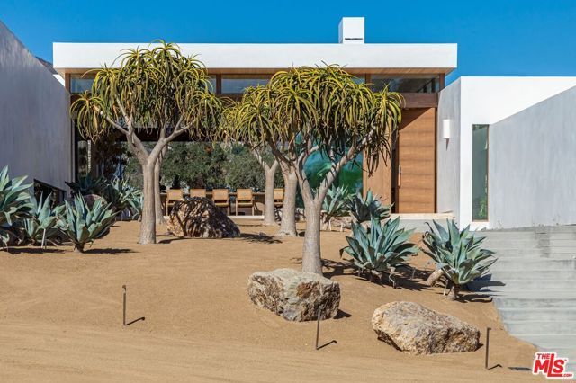 28837 Selfridge Drive, Malibu, CA 90265