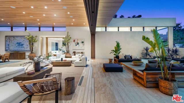 28837 Selfridge Drive, Malibu, CA 90265