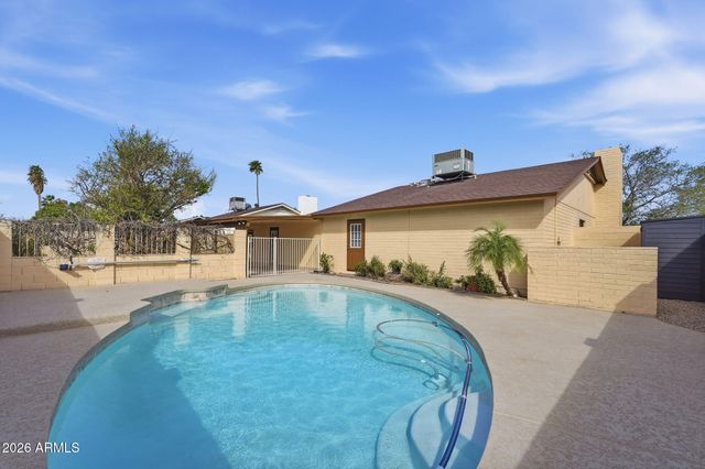 10511 W BUTLER Drive, Peoria, AZ 85345