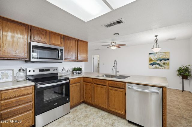 10511 W BUTLER Drive, Peoria, AZ 85345