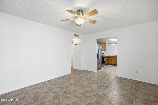 10511 W BUTLER Drive, Peoria, AZ 85345