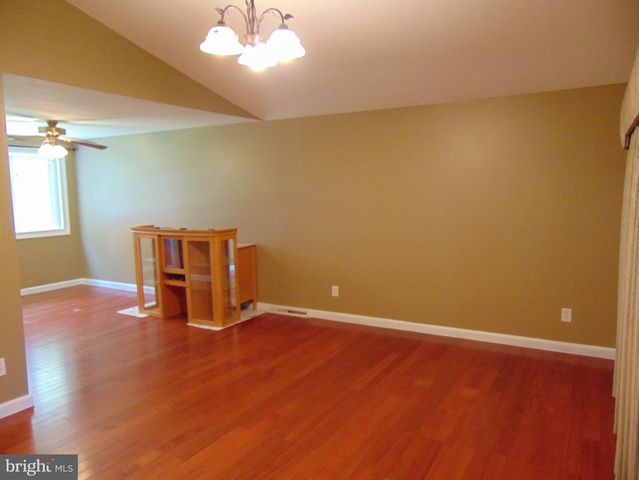 3700 W MILL RD, Hatboro, PA 19040