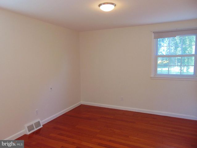 3700 W MILL RD, Hatboro, PA 19040