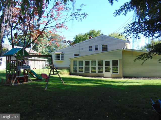 3700 W MILL RD, Hatboro, PA 19040