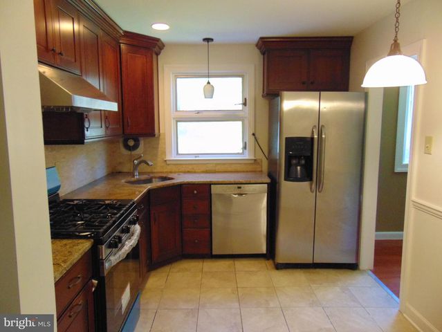 3700 W MILL RD, Hatboro, PA 19040