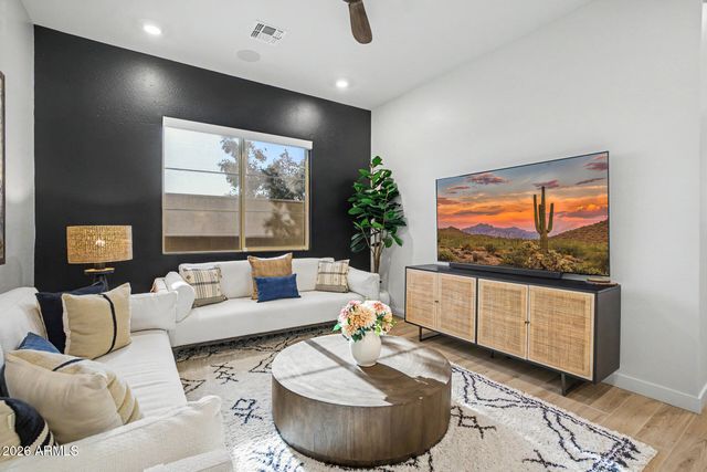 1417 E CHERRYWOOD Place, Chandler, AZ 85249