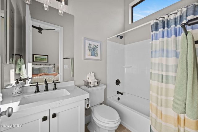 41008 N CLUB POINTE Drive, Anthem, AZ 85086