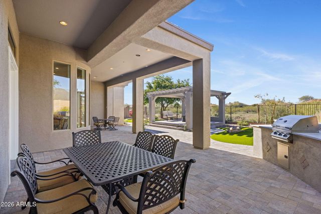 41008 N CLUB POINTE Drive, Anthem, AZ 85086