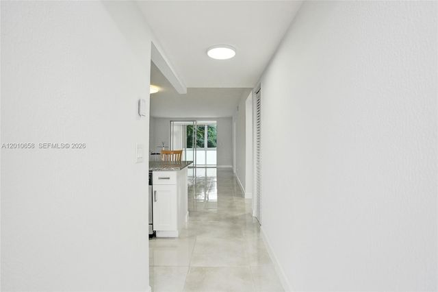 5950 Del Lago Cir 104, Sunrise, FL 33313
