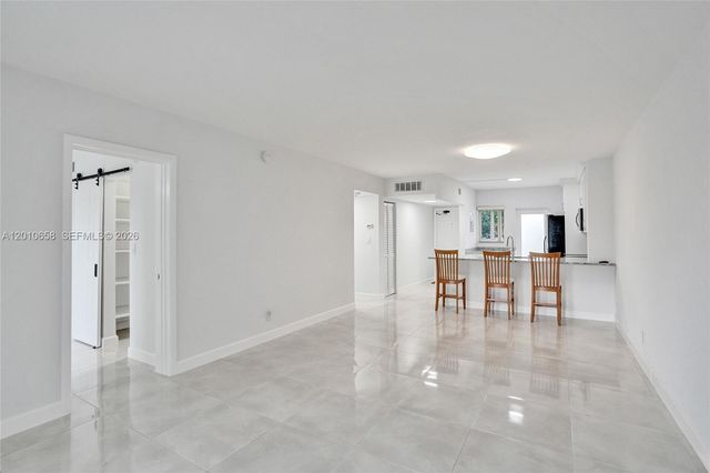 5950 Del Lago Cir 104, Sunrise, FL 33313