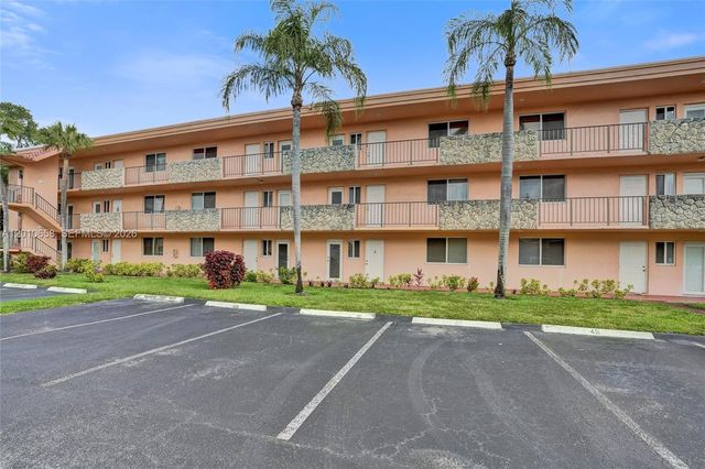 5950 Del Lago Cir 104, Sunrise, FL 33313